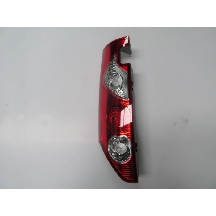 Renault Kangoo 3 2008-2013 Stop Lambası Sol Kırmızı - Beyaz (Yana Açılan Tip) 2Kapı (Mars) (Oem No: 8200419949)