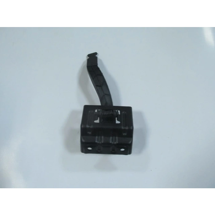 Renault Megane- 2- 07/09; Kaput Kilidi Emniyet Mandalı (Oem No: 8200438215)