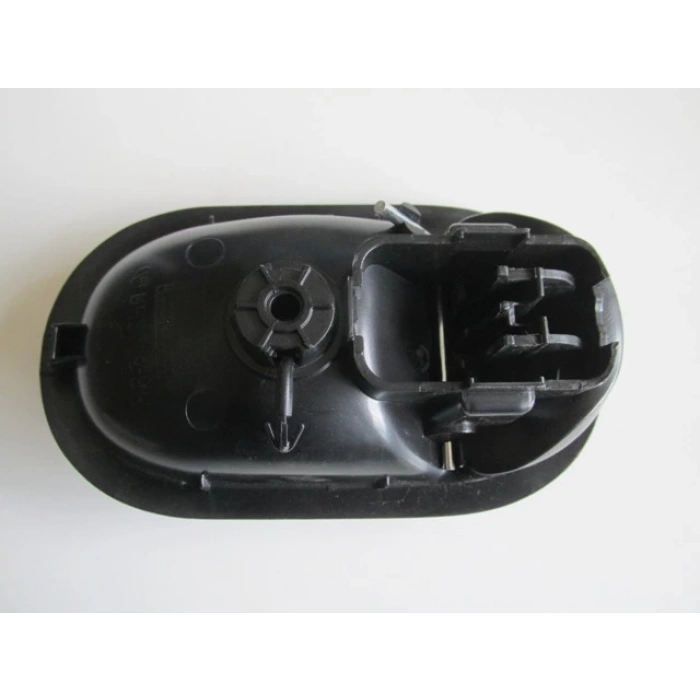 Renault Kangoo- 3- 08/13; Ön Kapı İç Açma Kolu Sol Siyah (Elceği Siyah) (Oem No: 8200491985)