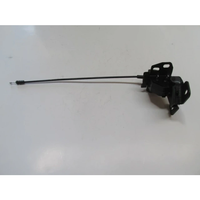 Renault Kangoo- 3- 08/13; Bagaj Kilidi Alt (Oem No: 8200497822)