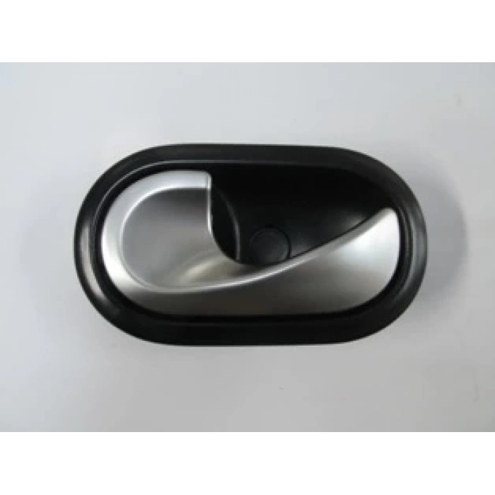 Renault Kangoo- 4- 14/21; Ön Kapı İç Açma Kolu Sol Siyah (Elceği Gümüş Gri) (Oem No: 8200735219)
