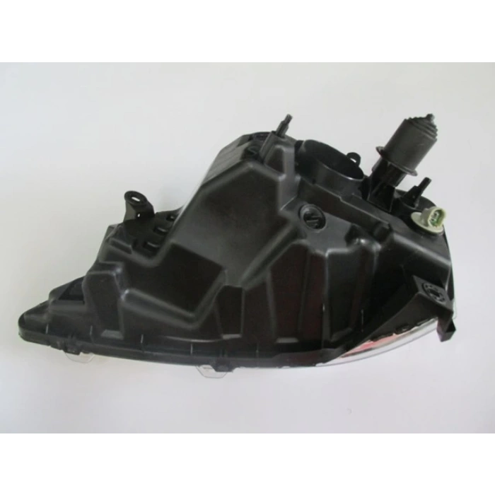 Dacia Logan 2009-2012 Far Lambası Sağ Manuel (Tw - Y) (Oem No: 8200744754)