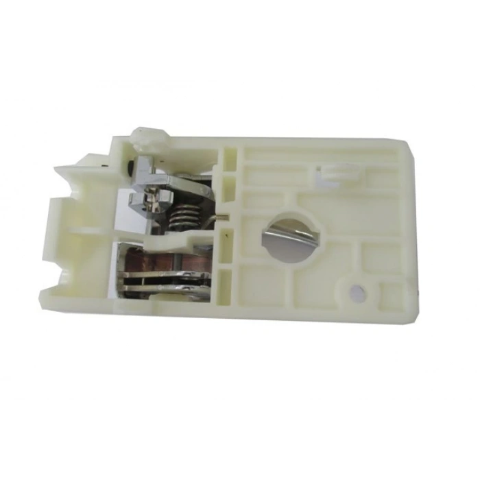 Hyundaı Tucson- 05/10; Ön Kapı İç Açma Kolu Sol Nikelajlı (Oem No: 82610-2E000)