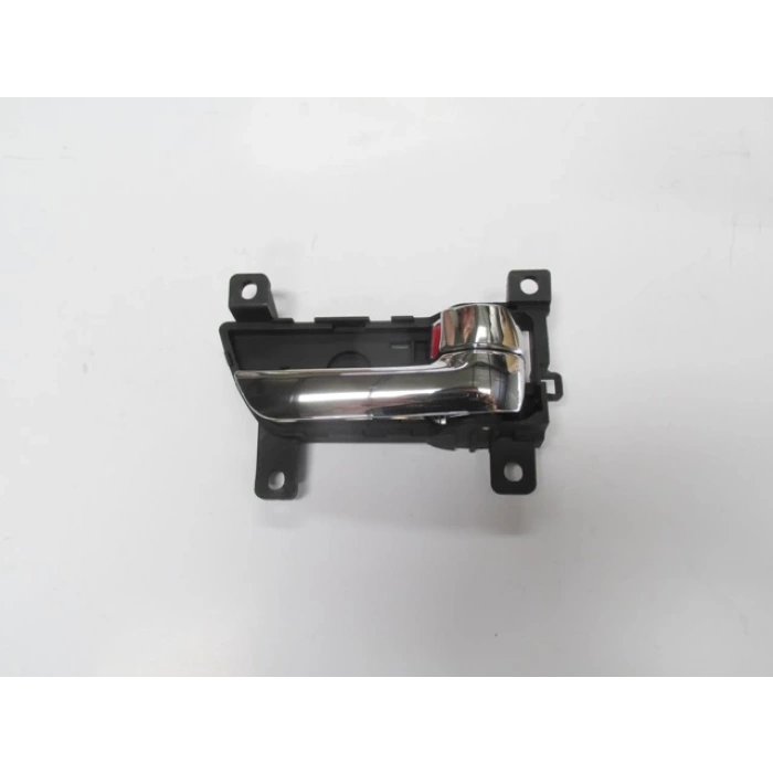 Kıa Sorento- 10/12; Ön Kapı İç Açma Kolu Sağ Nikelajlı (Hushan) (Oem No: 82620-1U000)