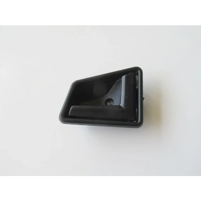 1988-1998 Suzuki Vitara Ön Kapı İç Açma Kolu Sağ Siyah 3-5Kapı (Euro Body) (Adet) (Oem No:8311056B01)