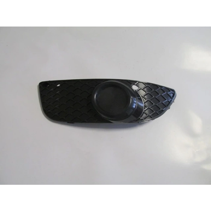 Mitsubishi Lancer 2008-2013 Sis Lamba Kapağı Sol Siyah Deliği Kapalı) (Fpı) (Oem No: 8321A089)