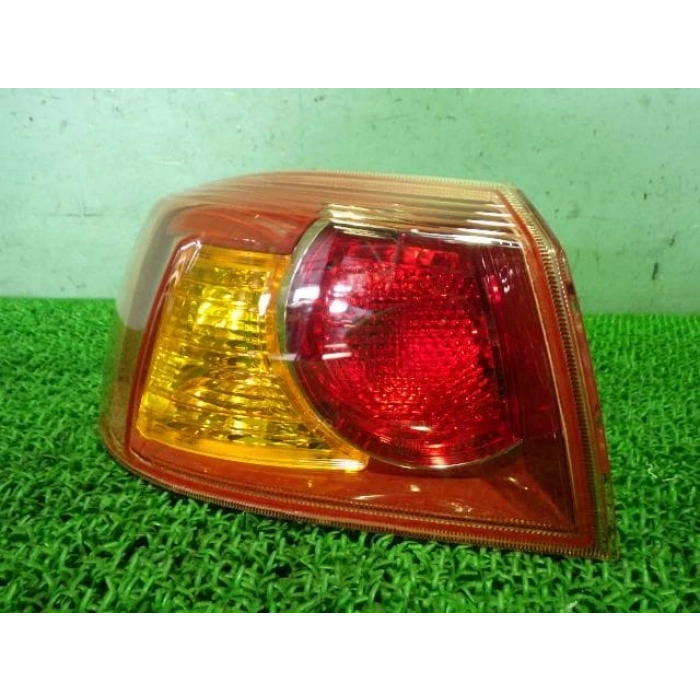 Stop Lambası Sol Japon Lancer (Cy) 1.5:1.6 10- (Oem No: 8330A653)