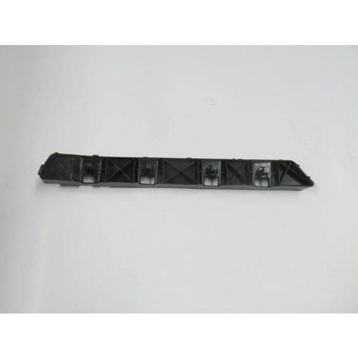 Hyundaı Elantra- 16/18; Arka Tampon İç Bağlantı Braketi Sağ Plastik (Tw) (Oem No: 86614-F2000)