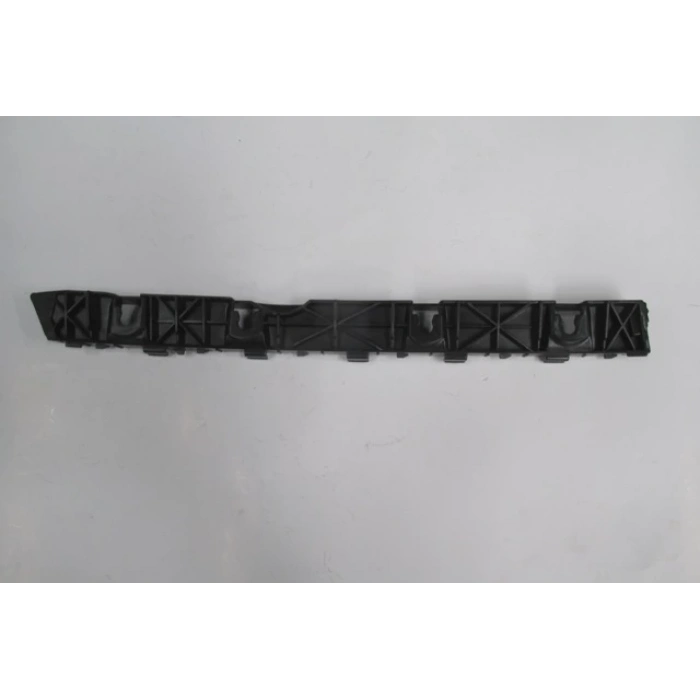 Hyundaı Elantra- 21/23; Arka Tampon Bağlantı Braketi Sol Plastik (Fpı) (Oem No: 86651-Aa000)