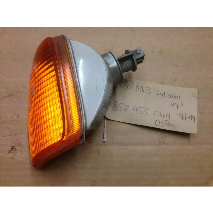 Sınyal Lambası Sol Sarı Vw Polo Bm 91-94 (Oem No: 867953049)