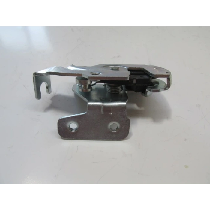 Peugeot Boxer- 07/13; Bagaj Kilidi Üst Sağ (Düşük Tavan) (Oem No: 8719.F1)