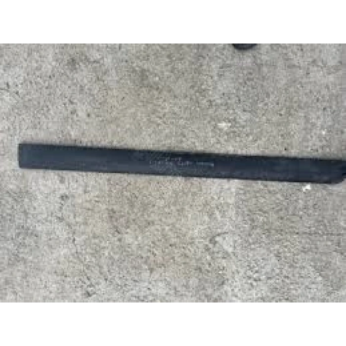 Kapı Direk Çıtası Ön Sağ Sag Kore Getz Benzın-Dızel 2006- (Oem No: 877221C500)