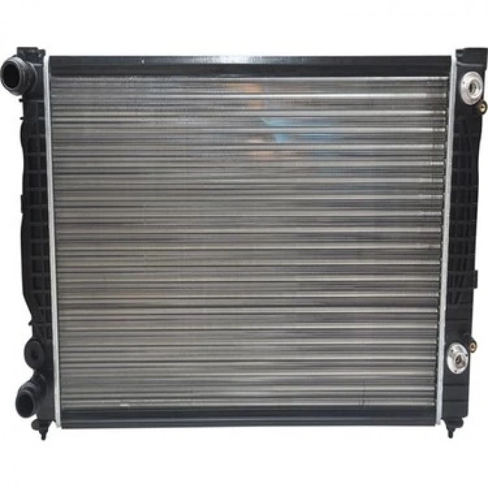 Radyatör Su A4 / A6 / Passat 97-04 Aeb-Alz-Awt-Avf-Afn 1.6-1.8 -1.9 Tdı A-T (Oem No: 8D0121251Bc)