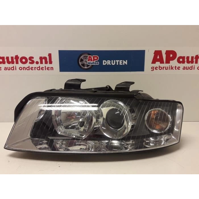 Audi A4 2001-2004 Far Sol (Oem No: 8E0941029C)