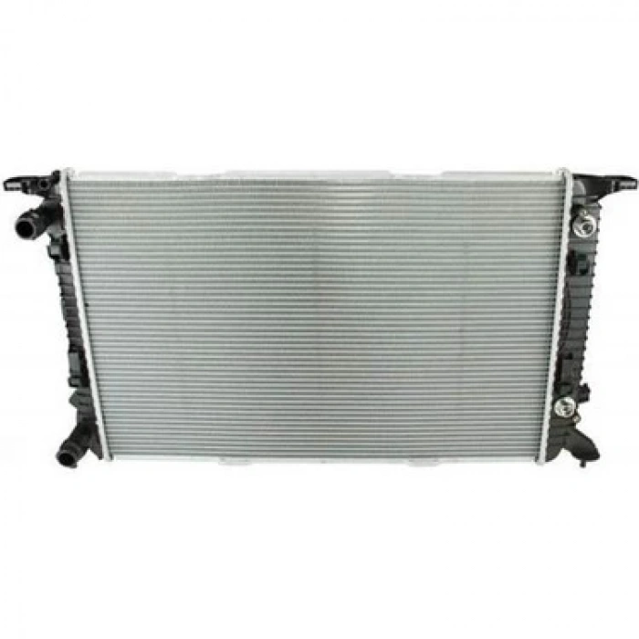 Radyatör Su A4 / A5 / Q5 08Sonrası Caba-Cabb-Cabb-Cdhb-Cjeb-Cdnb-Caga 1.8-2.0 Tfsı-2.0 Tdı A-T Brazıng (Oem No: 8K0121251T)