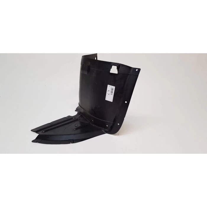 Çamurluk Davlumbazı A3 03-13 Önün Önü Sol (Oem No: 8P0821191D)