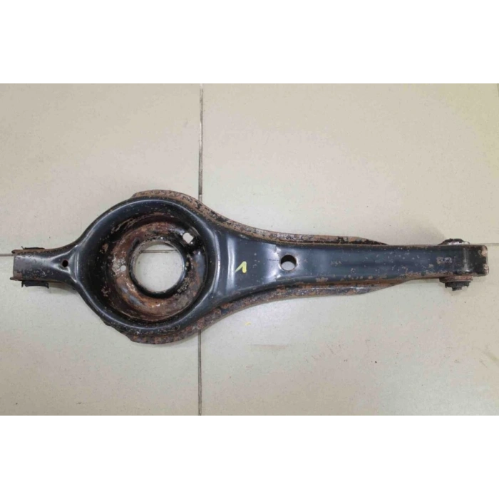 Salıncak Alt Arka Ford Kuga Bm 08- (Oem No: 8V41 5K652 Aa)