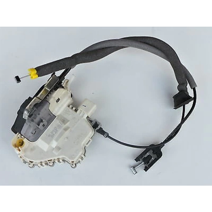 Kapı Kilidi Ön Sol Vw A1-A3-A4-A5-Q5 Bm 15- (Oem No: 8X1837015)