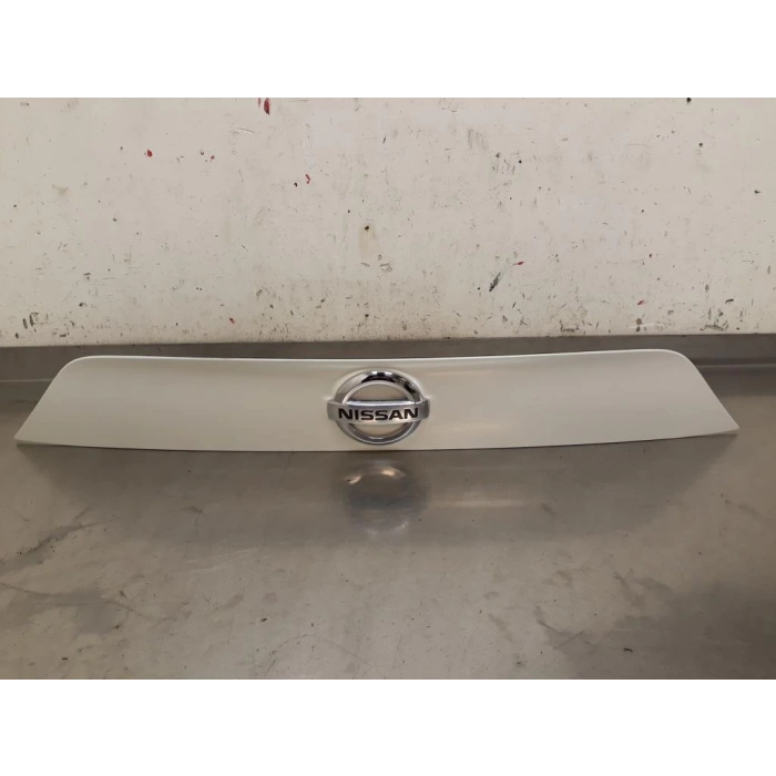 Plaka Bakaliti Bagaj Kapak Qashqaı 14-17 (Oem No: 90810-4Et0H)