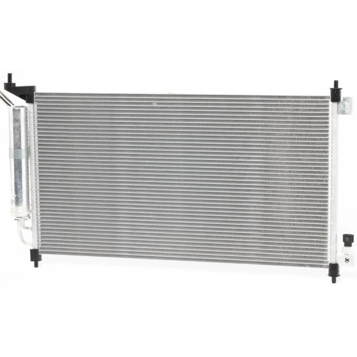 Radyatör Klima Mıcra 03-10 / Juke 10Sonrası / Note 07Sonrası Benzinli630×348X16 (Oem No: 92100-El00A)