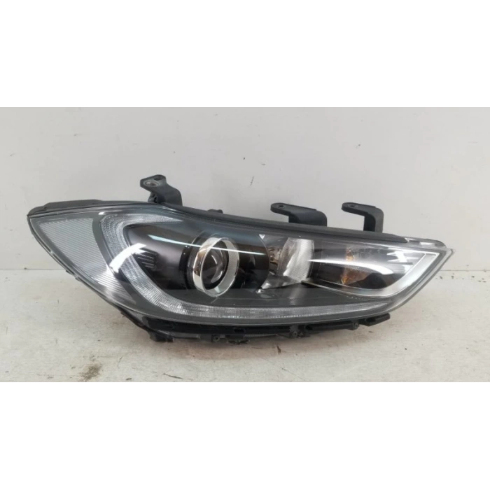 Far Elantra 16-18 Elektrikli Ledli Sağ (Oem No: 92102-F2100)