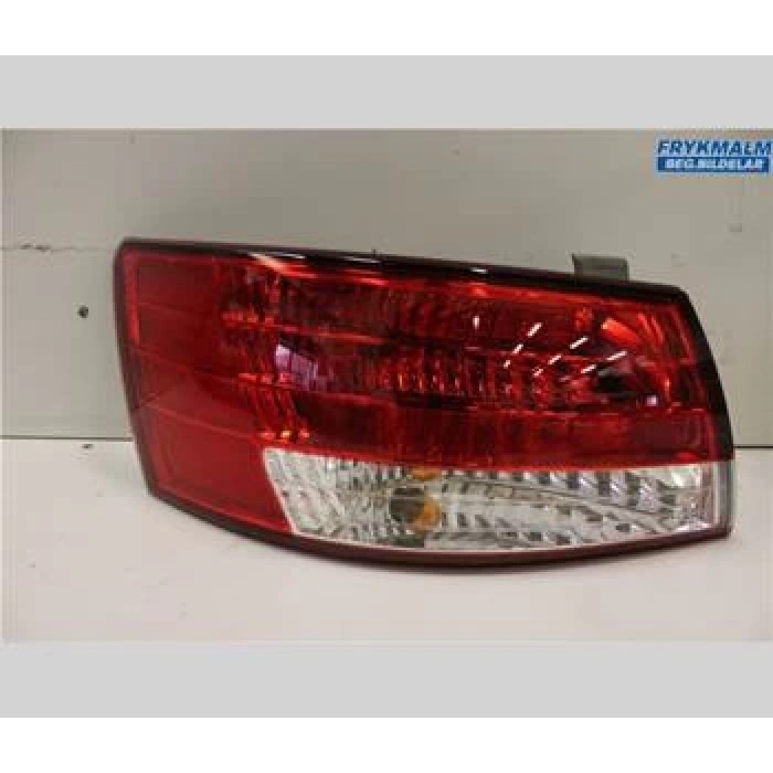 Sonata Stop Lambası 05Sonrası Sol Dış (Oem No: 92401-3K010)