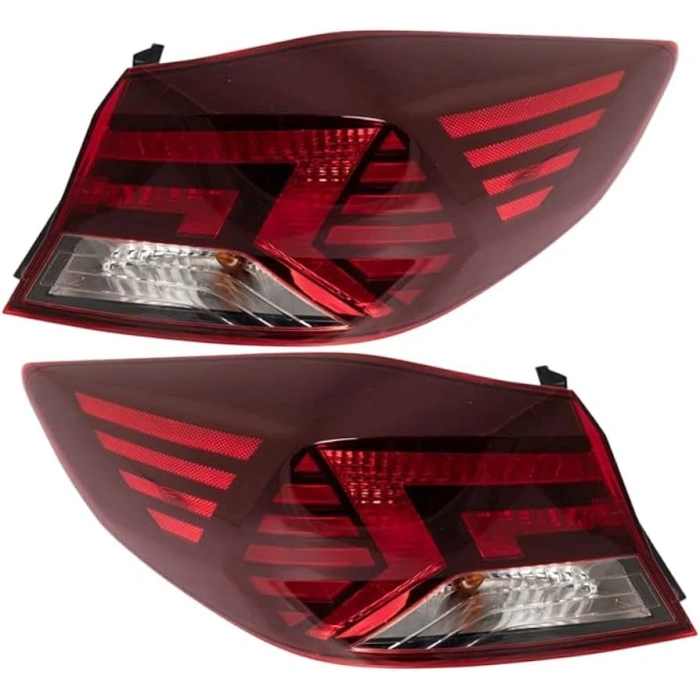 Stop Lambası Elantra 19-21 Dış Ledsiz Sol (Oem No: 92401-F2500)