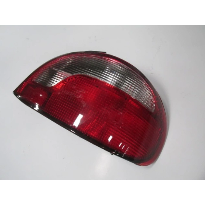 Hyundai Accent 1998-2000 Stop Lambası Sağ Kırmızı - Beyaz (Mars) (Adet) (Oem No:9240222300)
