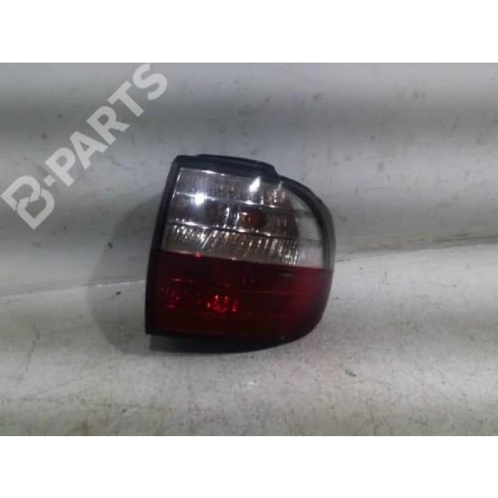 Stop Lambası Starex 05Sonrası Dış Sağ (Oem No: 92402-4A610)