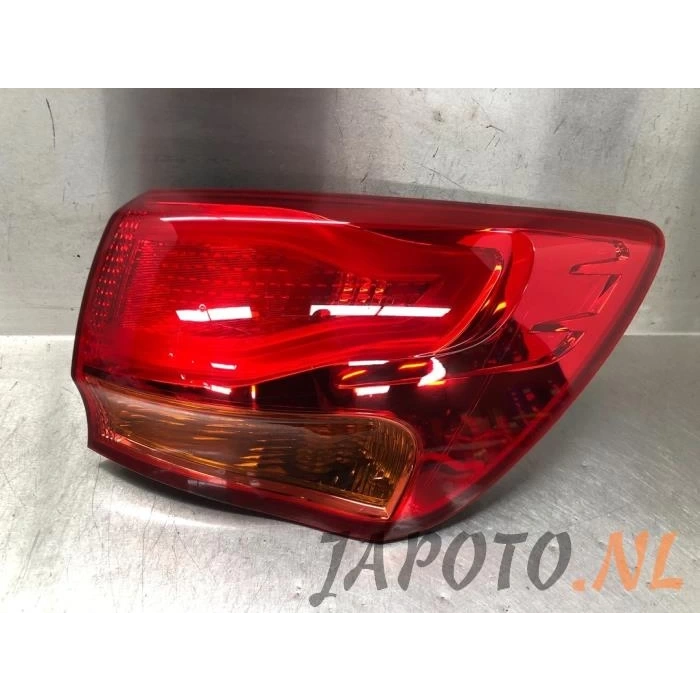 Stop Lambası Ceed 12-18 Sw Dış Sağ (Oem No: 92402-A2300)