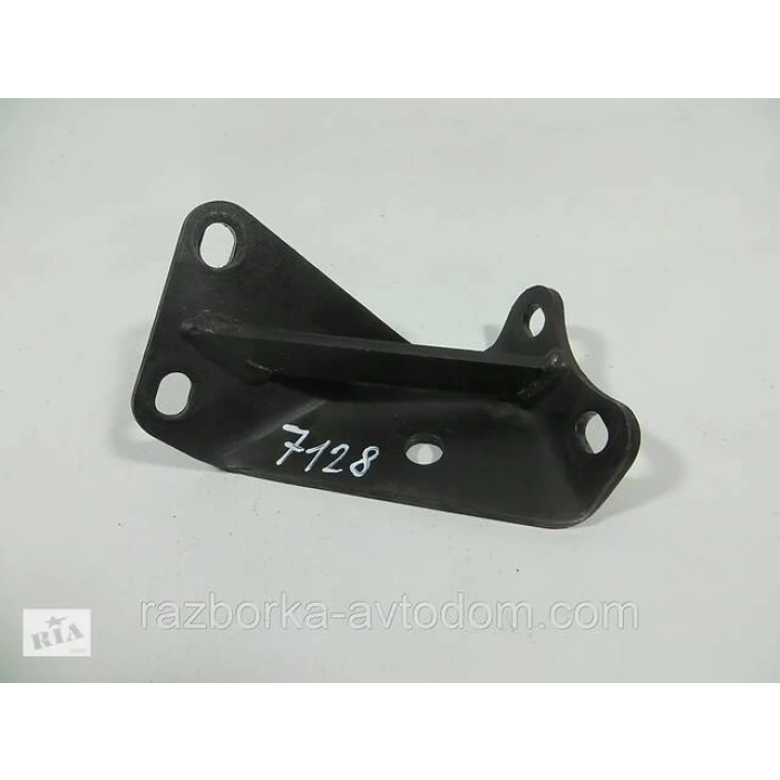 Mazot Pompası Ford Transıt M12-M15 Bm 92- (Oem No: 924F 9B552 Ab)