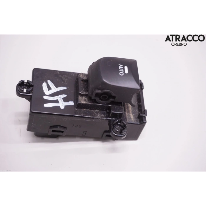 Düğme Cam Açma İ30 12-16 Sağ (Oem No: 93576-A6000)