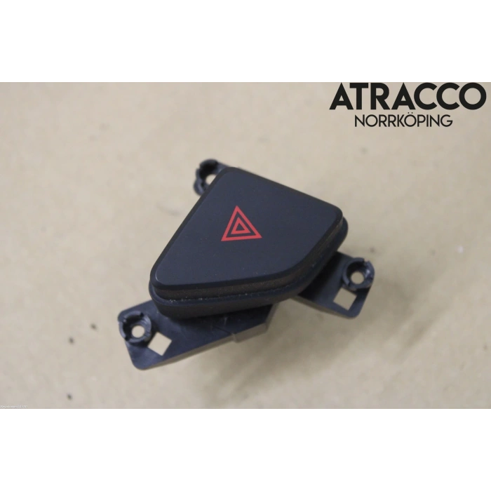 Dörtlü Flasör Dügmesı Ikaz Svıcı Kore I30 Benzın-Dızel 2007-2012 (Oem No: 937902L0004X)