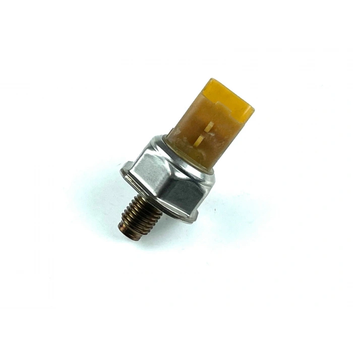 Sensör Yakıt Basınç  208 / 2008 / 308 / 3008 / 508 12Sonrası 1.6 Hdı 120 Ps (Oem No: 9676643880)