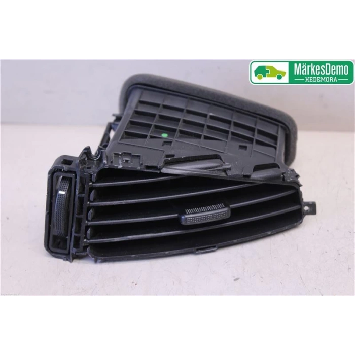 Kalorifer Izgarası İ20 12-14 Orta Sağ (Oem No: 97420-1J6004X)