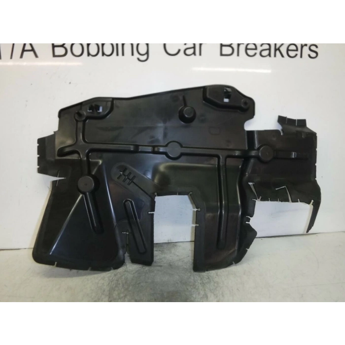 Fan Motor Yan Plastık Sag C4 Cactus Psa C4 Cactus B.M (Oem No: 9801961980)