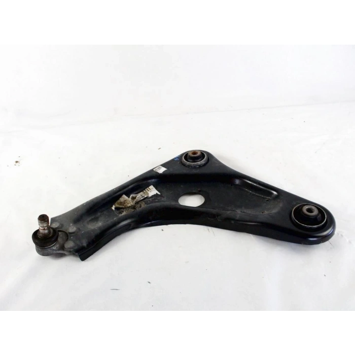 Salıncak Alt Sol (Rotilli) Psa C3 Aırcross B.M 2017- (Oem No: 9819418180)