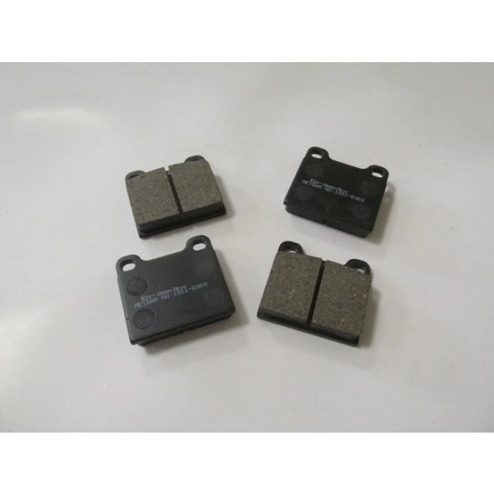 Volvo 740/760- 82/90; Arka Fren Balatası (Kablosuz)(Disk) (62X56,4X14,5)(Bramax) (Oem No: A0014200620)