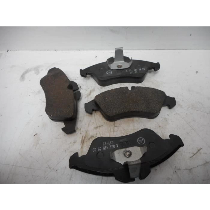 Fren Balatası Ön On Mercedes Lt-Sprınter Bm 95-06 (Oem No: A0024203920)