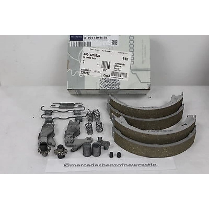 El Fren Balatası Mercedes 204-207-216-Sls197 Bm 07- (Oem No: A0044208620)