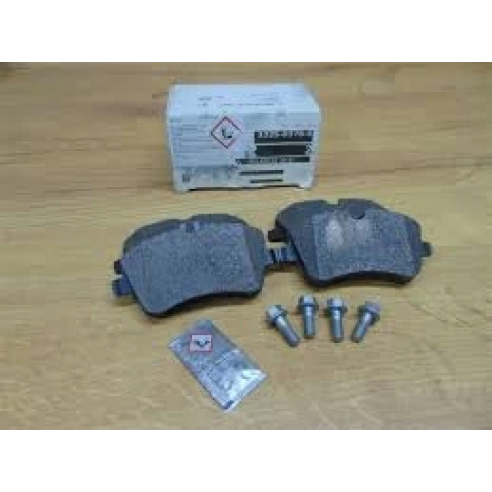Fren Balatası Ön Mercedes W203-209-171 Bm 00-07 (Oem No: A0054206220)