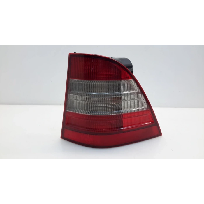 Stop Lambası Sag Mercedes W163 Bm 98-01 (Oem No: A1638200264)