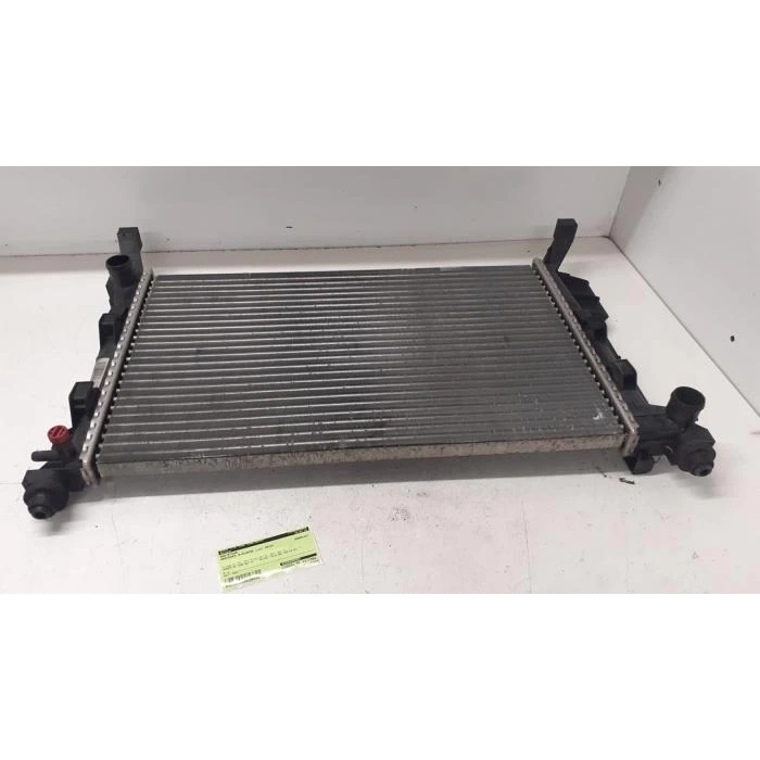 Su Radyatörü Manuel Klima Lı Mercedes W169-245 Bm 04-11 (Oem No: A1695000303)