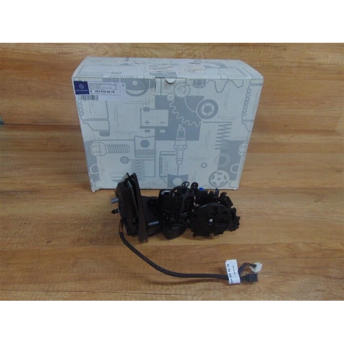 Dıs Dıkız Aynası Sağ Elektrikli Katlanir Isitmali Astarli Sinyalli Hafizali Kör Noktali Mercedes 204 Glk Bm 2009-2015 (Oem No: A2048104476)