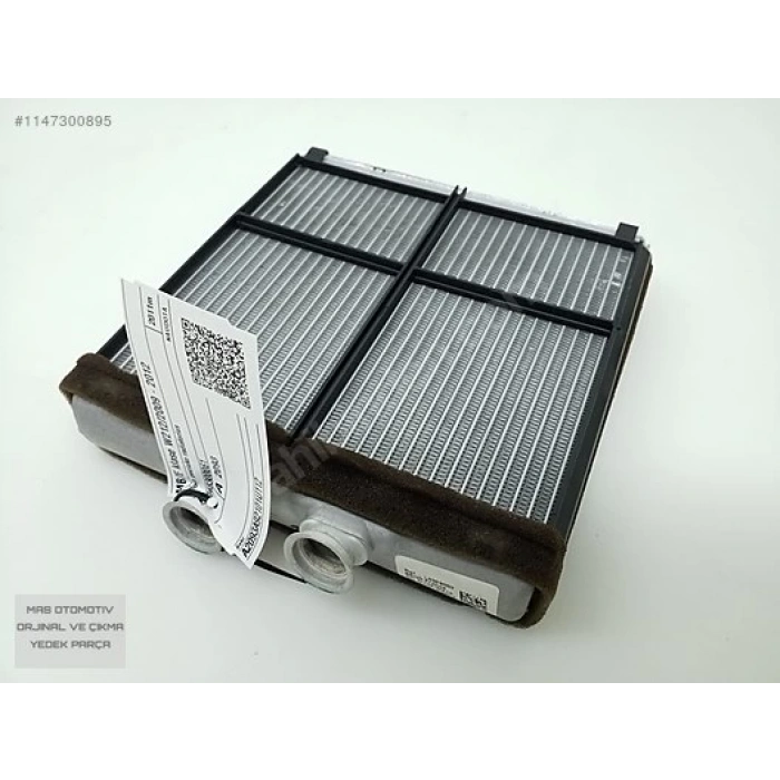 Kalorıfer Radyatörü Mercedes W204-207-212-218 Bm 07- (Oem No: A2048300061)