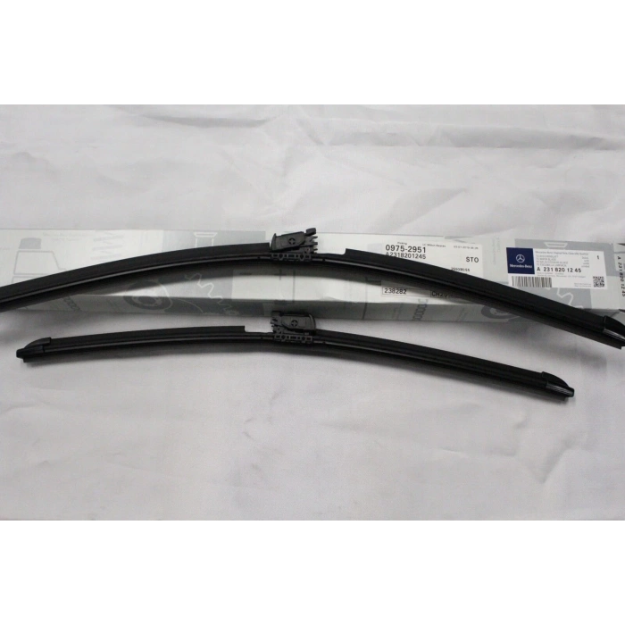 Silecek Süpürgesı Ön Takım 650 / 550 Mm Isıtmalı Cam Mercedes R231 Sl-Serısı Bm 2012- (Oem No: A2318201045)
