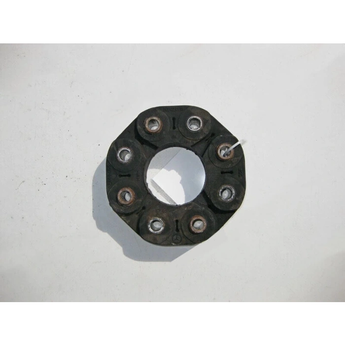 Saft Köselesı Tm.Tk - Saft Burcu + Cıvata Mercedes W203-204-209-218-211-212-221-639-906 Bm 03- (Oem No: A2404110115)