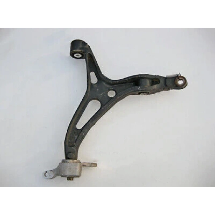 Salıncak Ön Alt Sağ Mercedes 251 272-156 Bm 2007-2014 (Oem No: A2513302007)