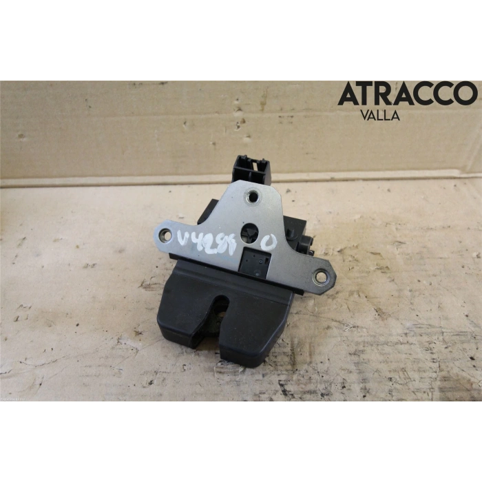 Bagaj Kılıdı Arka Ford Focus Bm. 04- (Oem No: Am51 U442A66 Ae)