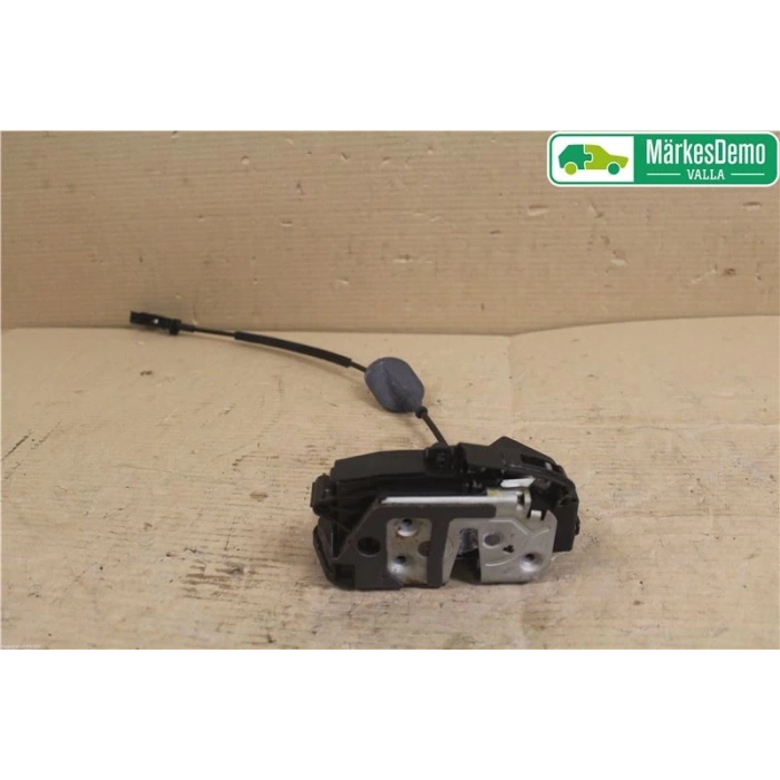 Kapı Kilidi Arka Sağ Ford Fıesta Bm 09-- (Oem No: Am5A R26412 Af)